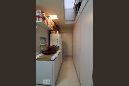 Apartamento à venda com 160m², 3 quartos e 1 vaga Apartamento à venda com 160m², 3 quartos e 1 vagaÁrea de Serviço