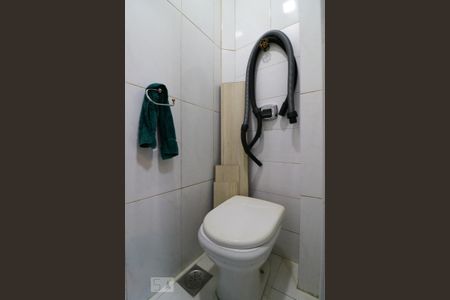 Apartamento à venda com 160m², 3 quartos e 1 vaga Apartamento à venda com 160m², 3 quartos e 1 vagaBanheiro de Serviço