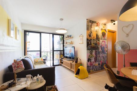 Sala de apartamento para alugar com 3 quartos, 90m² em Jacarepaguá, Rio de Janeiro