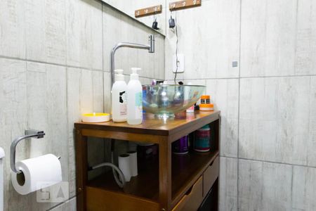 Apartamento à venda com 116m², 4 quartos e 1 vaga Apartamento à venda com 116m², 4 quartos e 1 vagaDetalhe banheiro