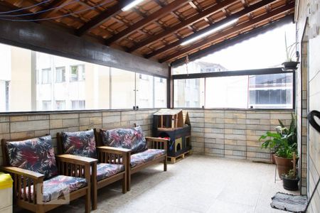 Apartamento à venda com 116m², 4 quartos e 1 vaga Apartamento à venda com 116m², 4 quartos e 1 vagaVaranda