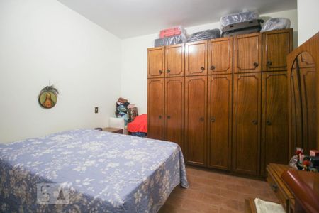 Casa à venda com 155m², 4 quartos e 4 vagas