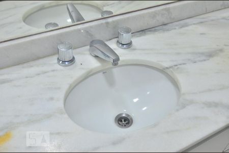 Apartamento para alugar com 100m², 3 quartos e 1 vagaBanheiro Suíte