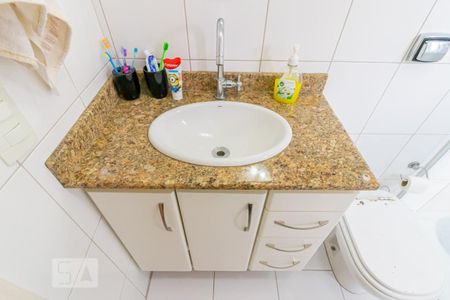 Apartamento à venda com 113m², 3 quartos e 1 vaga Apartamento à venda com 113m², 3 quartos e 1 vagaBanheiro
