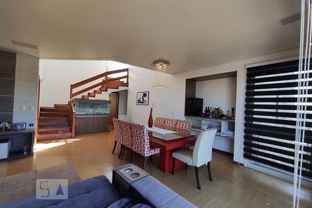 Apartamento à venda com 342m², 3 quartos e 2 vagas Apartamento à venda com 342m², 3 quartos e 2 vagasSala de Jantar