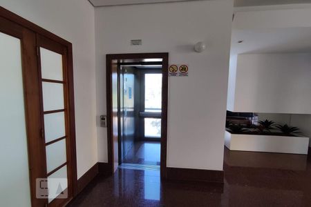 Apartamento à venda com 342m², 3 quartos e 2 vagas Apartamento à venda com 342m², 3 quartos e 2 vagasElevador - Panorâmico