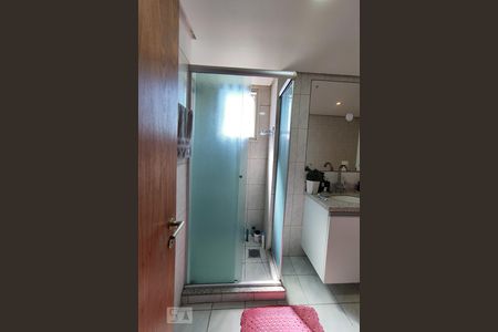 Apartamento à venda com 342m², 3 quartos e 2 vagas Apartamento à venda com 342m², 3 quartos e 2 vagasBanheiro da Suíte