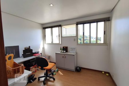 Apartamento à venda com 342m², 3 quartos e 2 vagas Apartamento à venda com 342m², 3 quartos e 2 vagasEscritório