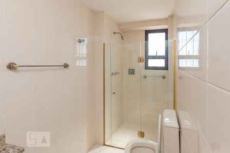Apartamento à venda com 460m², 5 quartos e 5 vagas Apartamento à venda com 460m², 5 quartos e 5 vagasBanheiro da Suíte 2