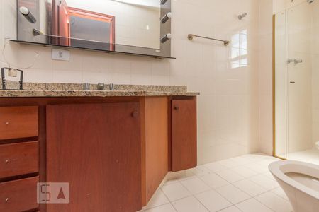Apartamento à venda com 460m², 5 quartos e 5 vagas Apartamento à venda com 460m², 5 quartos e 5 vagasBanheiro da Suíte 2
