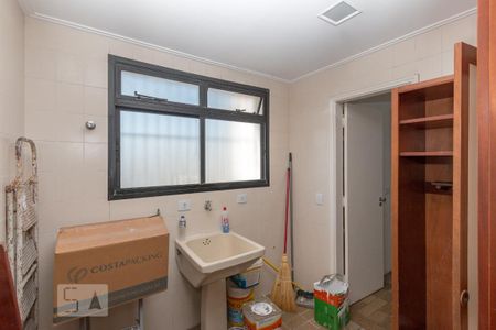 Apartamento à venda com 460m², 5 quartos e 5 vagas Apartamento à venda com 460m², 5 quartos e 5 vagasÁrea de Serviço