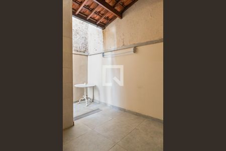 Casa à venda com 150m², 4 quartos e 3 vagas Casa à venda com 150m², 4 quartos e 3 vagasÁrea de serviço