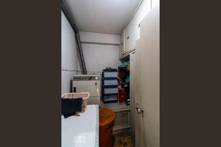 Casa à venda com 380m², 5 quartos e 2 vagas1o. Andar - Quarto de serviço