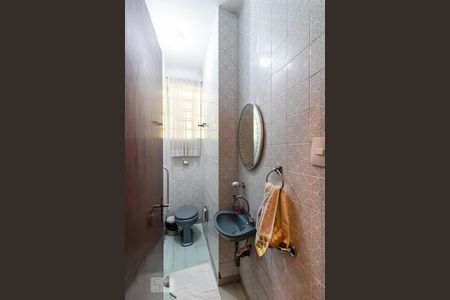 Casa à venda com 380m², 5 quartos e 2 vagas1o. Andar - Lavabo