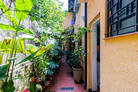 Casa à venda com 380m², 5 quartos e 2 vagas1o. Andar - Quintal