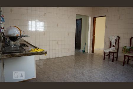 Casa à venda com 126m², 2 quartos e 2 vagasCozinha