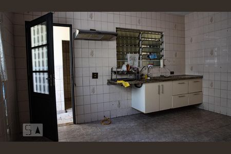 Casa à venda com 126m², 2 quartos e 2 vagasCozinha