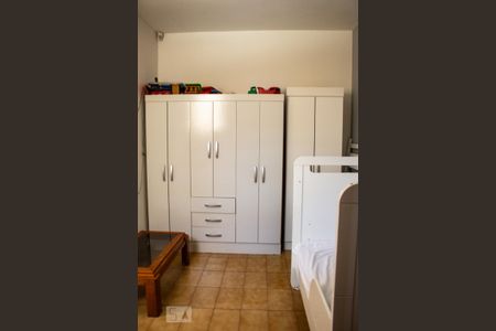 Casa à venda com 193m², 4 quartos e 2 vagas Casa à venda com 193m², 4 quartos e 2 vagasQuarto 3