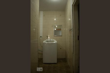 Casa à venda com 193m², 4 quartos e 2 vagas Casa à venda com 193m², 4 quartos e 2 vagasÁrea de Serviço