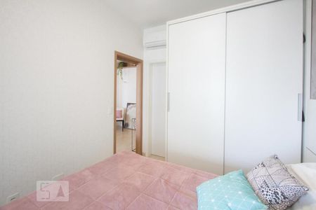 Suíte de apartamento para alugar com 1 quarto, 53m² em Campo Belo, São Paulo