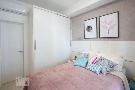 Suíte de apartamento para alugar com 1 quarto, 53m² em Campo Belo, São Paulo