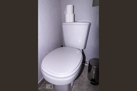 Casa à venda com 197m², 4 quartos e 2 vagasBanheiro da Suíte 1