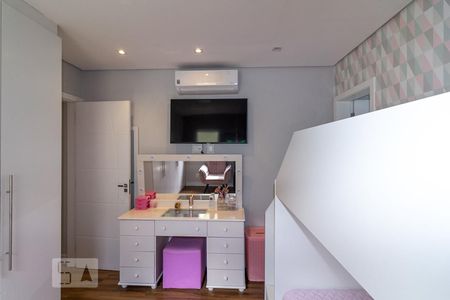 Casa à venda com 197m², 4 quartos e 2 vagasSuíte 4