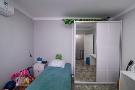 Casa à venda com 197m², 4 quartos e 2 vagasSuíte 1