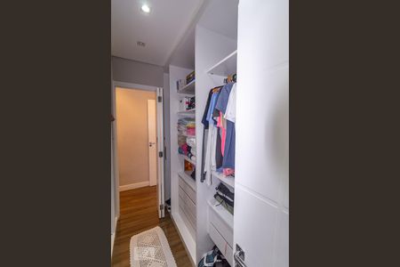 Casa à venda com 197m², 4 quartos e 2 vagasCloset da suíte 2