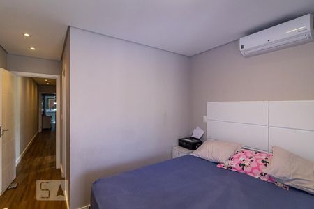 Casa à venda com 197m², 4 quartos e 2 vagasSuíte 2