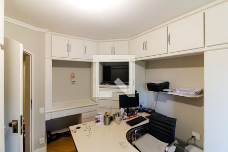 Apartamento à venda com 188m², 4 quartos e 2 vagas Apartamento à venda com 188m², 4 quartos e 2 vagasQuarto 3