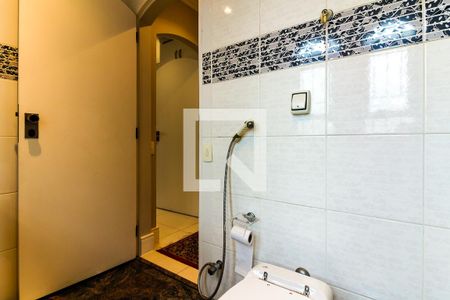 Apartamento à venda com 188m², 4 quartos e 2 vagas Apartamento à venda com 188m², 4 quartos e 2 vagasBanheiro Social