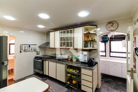 Apartamento à venda com 188m², 4 quartos e 2 vagas Apartamento à venda com 188m², 4 quartos e 2 vagasCozinha