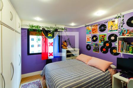 Apartamento à venda com 188m², 4 quartos e 2 vagas Apartamento à venda com 188m², 4 quartos e 2 vagasQuarto 2 - Suíte