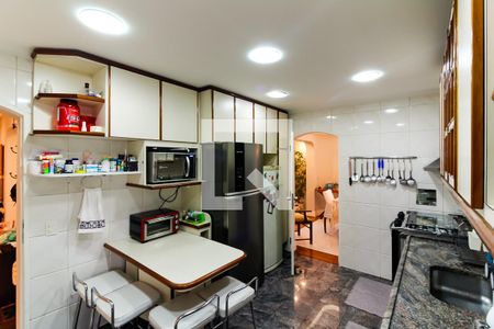 Apartamento à venda com 188m², 4 quartos e 2 vagas Apartamento à venda com 188m², 4 quartos e 2 vagasCozinha