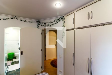 Apartamento à venda com 188m², 4 quartos e 2 vagas Apartamento à venda com 188m², 4 quartos e 2 vagasQuarto 2 - Suíte