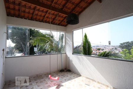 Casa à venda com 150m², 3 quartos e 2 vagasVaranda