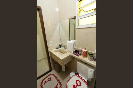 Casa à venda com 150m², 3 quartos e 2 vagasBanheiro 1