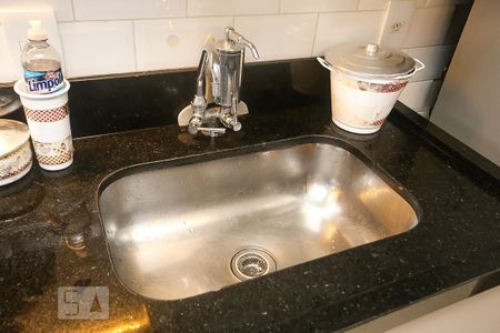 Apartamento à venda com 64m², 2 quartos e 1 vagaCozinha