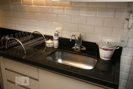 Apartamento à venda com 64m², 2 quartos e 1 vagaCozinha