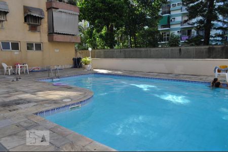 Apartamento à venda com 93m², 3 quartos e 2 vagasPiscina 