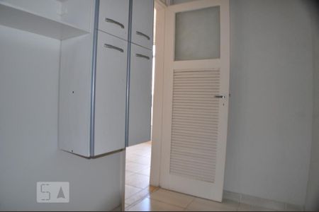 Apartamento à venda com 93m², 3 quartos e 2 vagasQuarto de Empregada