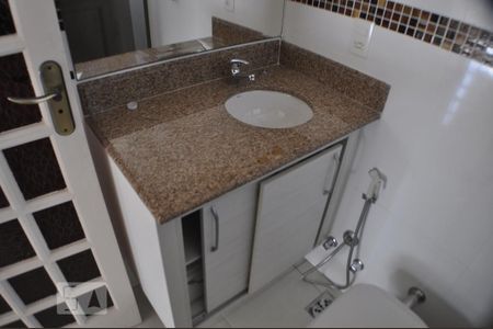 Apartamento à venda com 93m², 3 quartos e 2 vagasBanheiro da Suíte
