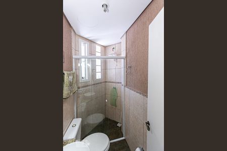 Banheiro de apartamento para alugar com 1 quarto, 55m² em Vila Nova, Porto Alegre