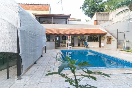 Casa à venda com 309m², 3 quartos e 6 vagasVista Quarto 2