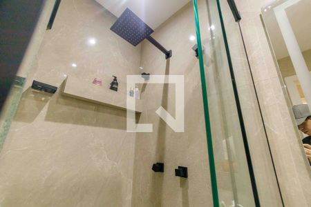 Apartamento para alugar com 185m², 3 quartos e 2 vagas Apartamento para alugar com 185m², 3 quartos e 2 vagasBanheiro Social