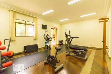 Apartamento à venda com 260m², 5 quartos e 3 vagas Apartamento à venda com 260m², 5 quartos e 3 vagasÁrea comum - Academia