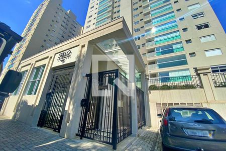 Apartamento para alugar com 180m², 3 quartos e 4 vagas Apartamento para alugar com 180m², 3 quartos e 4 vagasFachada