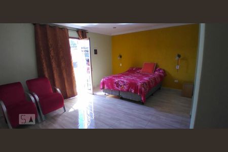 Casa à venda com 206m², 3 quartos e 2 vagas Casa à venda com 206m², 3 quartos e 2 vagasQuarto