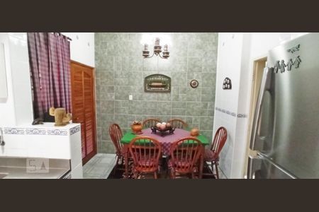 Apartamento à venda com 143m², 3 quartos e 1 vaga Apartamento à venda com 143m², 3 quartos e 1 vagaCozinha